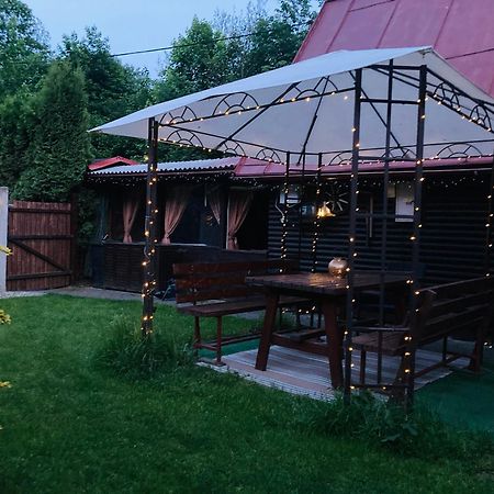 Utulna Chaloupka Na Valassku Valasska Bystrice Exterior foto