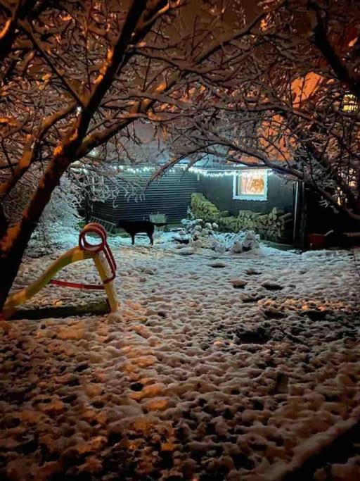 Utulna Chaloupka Na Valassku Valasska Bystrice Exterior foto