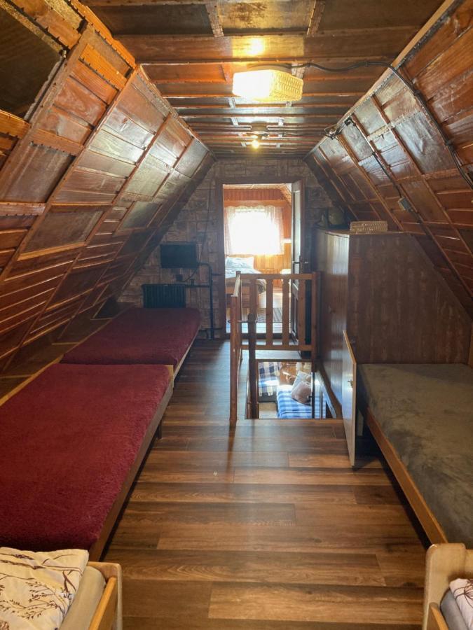 Utulna Chaloupka Na Valassku Valasska Bystrice Exterior foto